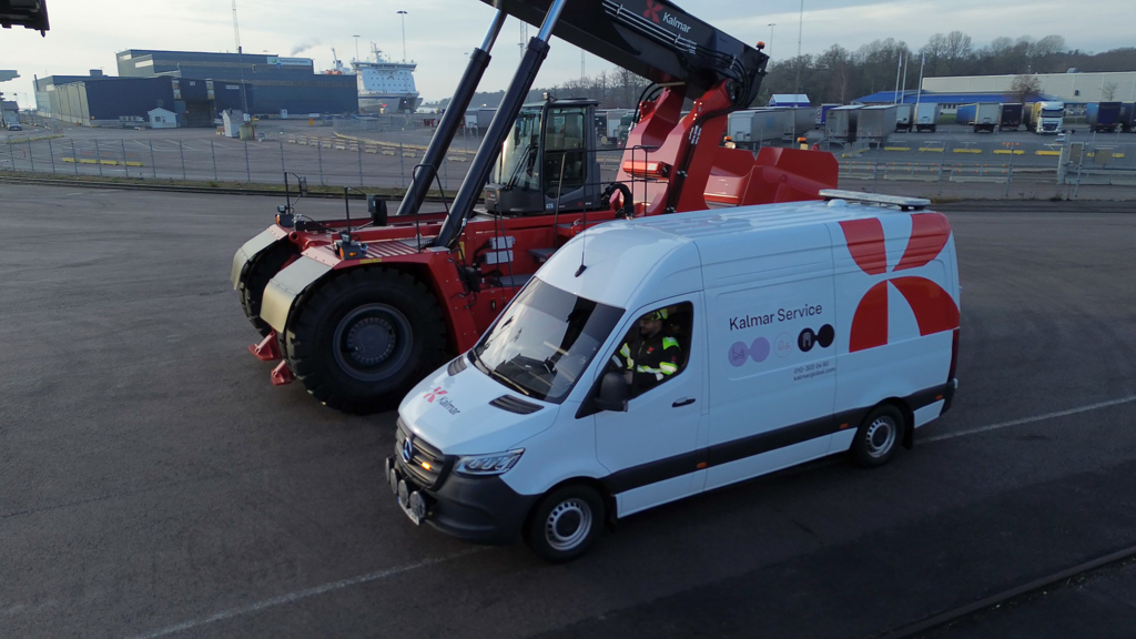 Kalmar Service Hero_Cesar_04_2000x1125.jpg Kalmar Service Hero_Cesar_04_2000x1125.jpg